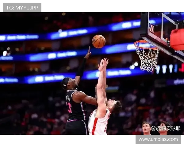 希罗借阿德巴约挡拆拉开空间提升外线威胁